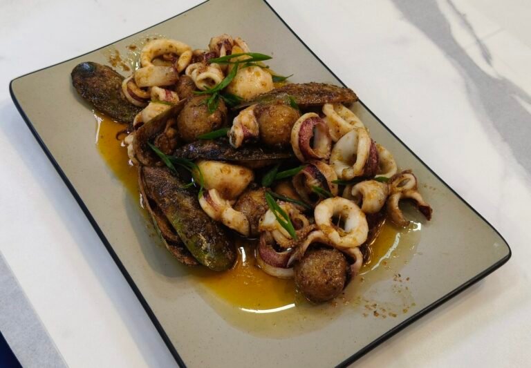 Seafood Galore - Uno